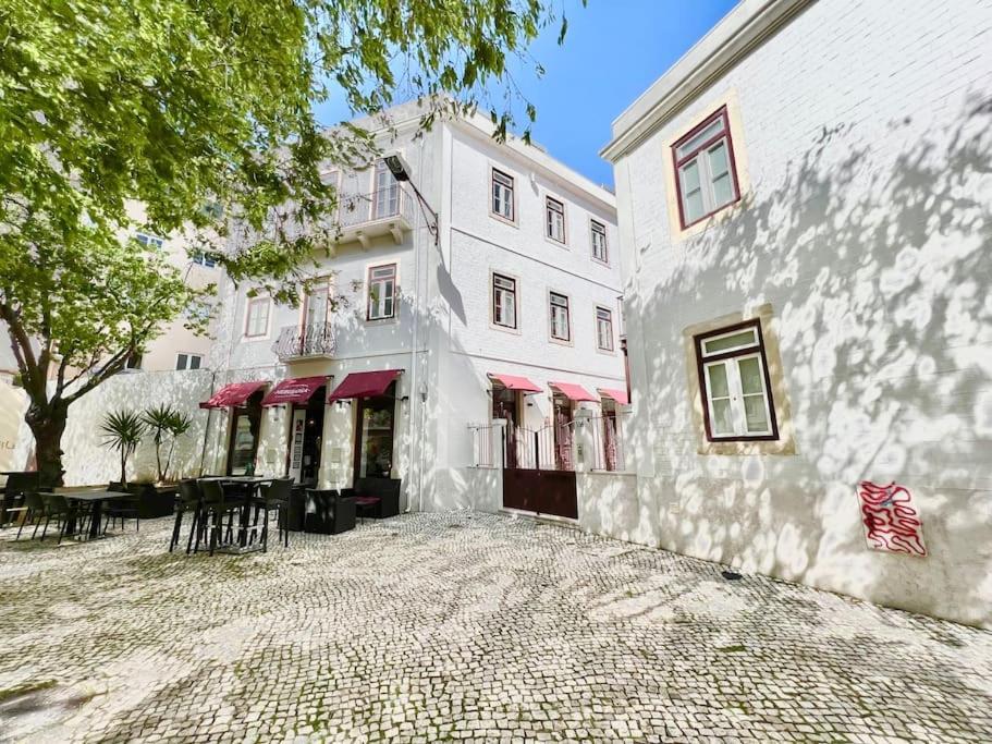 Rosario 3 With Patio By Homeful Homes Lejlighed Lisboa